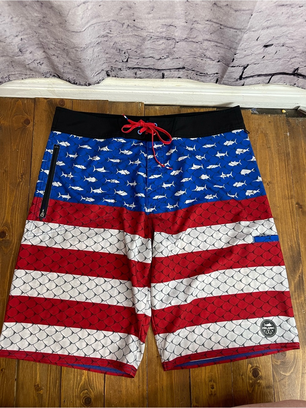 Pelagic hydro lite board shorts size 36 American flag fish theme